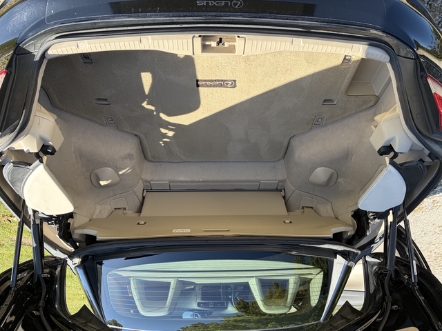 Used 2010 Lexus IS 350C RWD image 13