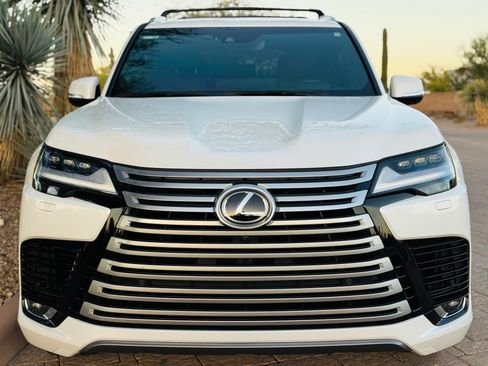 Used 2024 Lexus LX 600 600 Premium Sport Utility 4D image 1