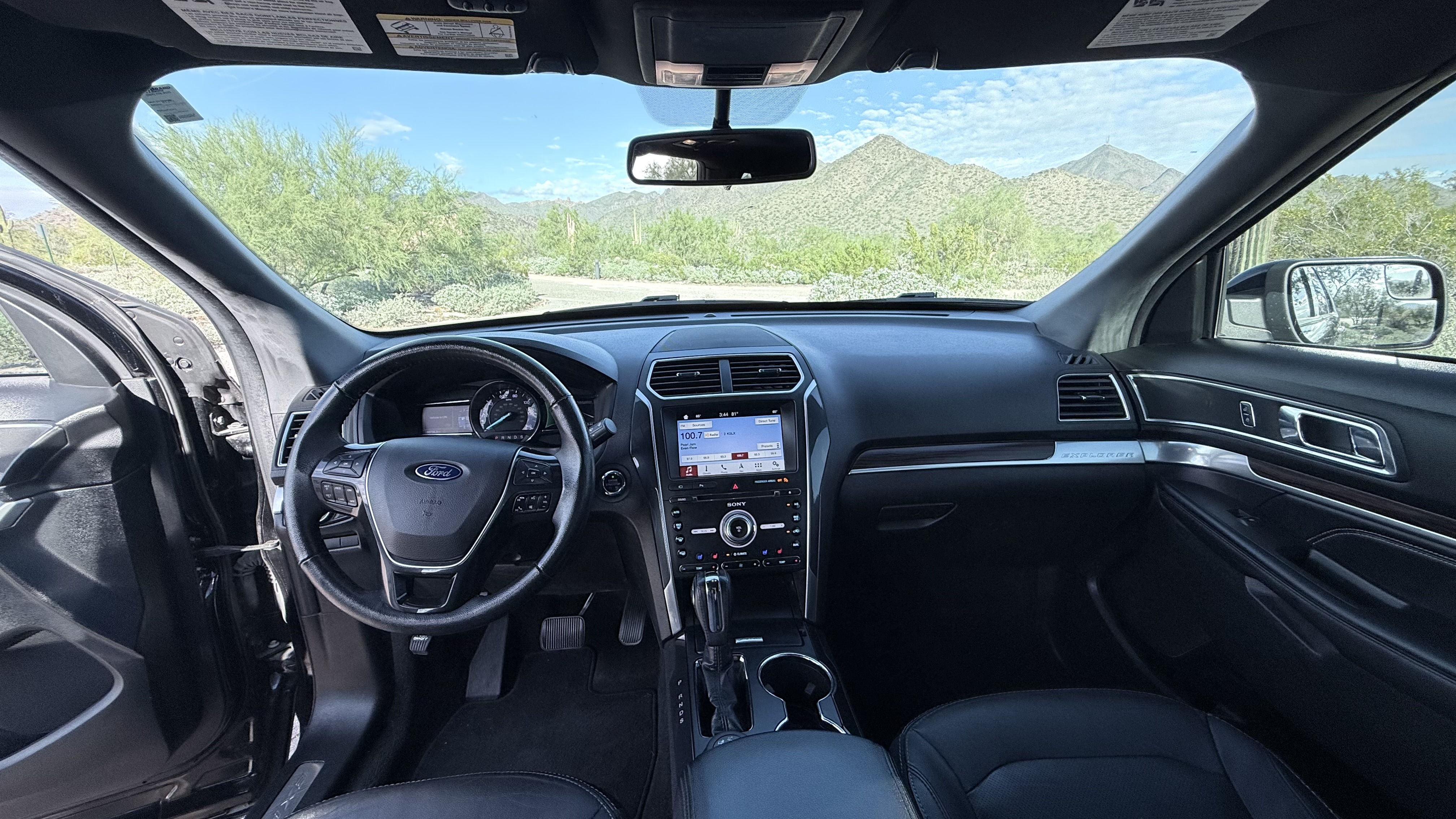 Used 2018 Ford Explorer Limited AWD/4WD image 10