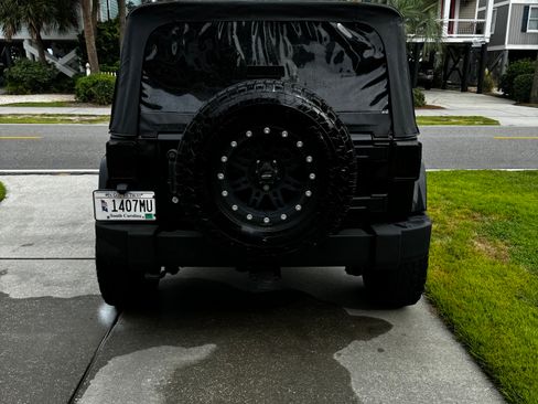 Used 2012 Jeep Wrangler Sport image 2