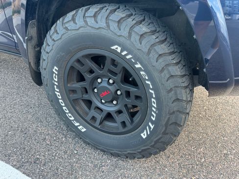 Used 2023 Toyota 4Runner TRD Off-Road Premium w/ Moonroof Package image 18