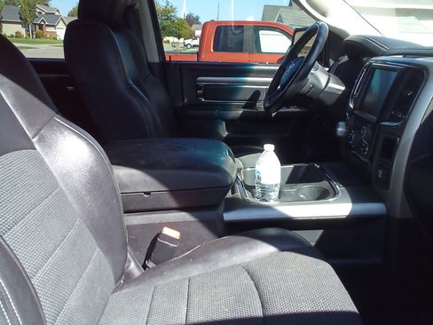 Used 2016 RAM 1500 Sport w/ Convenience Group AWD/4WD image 4