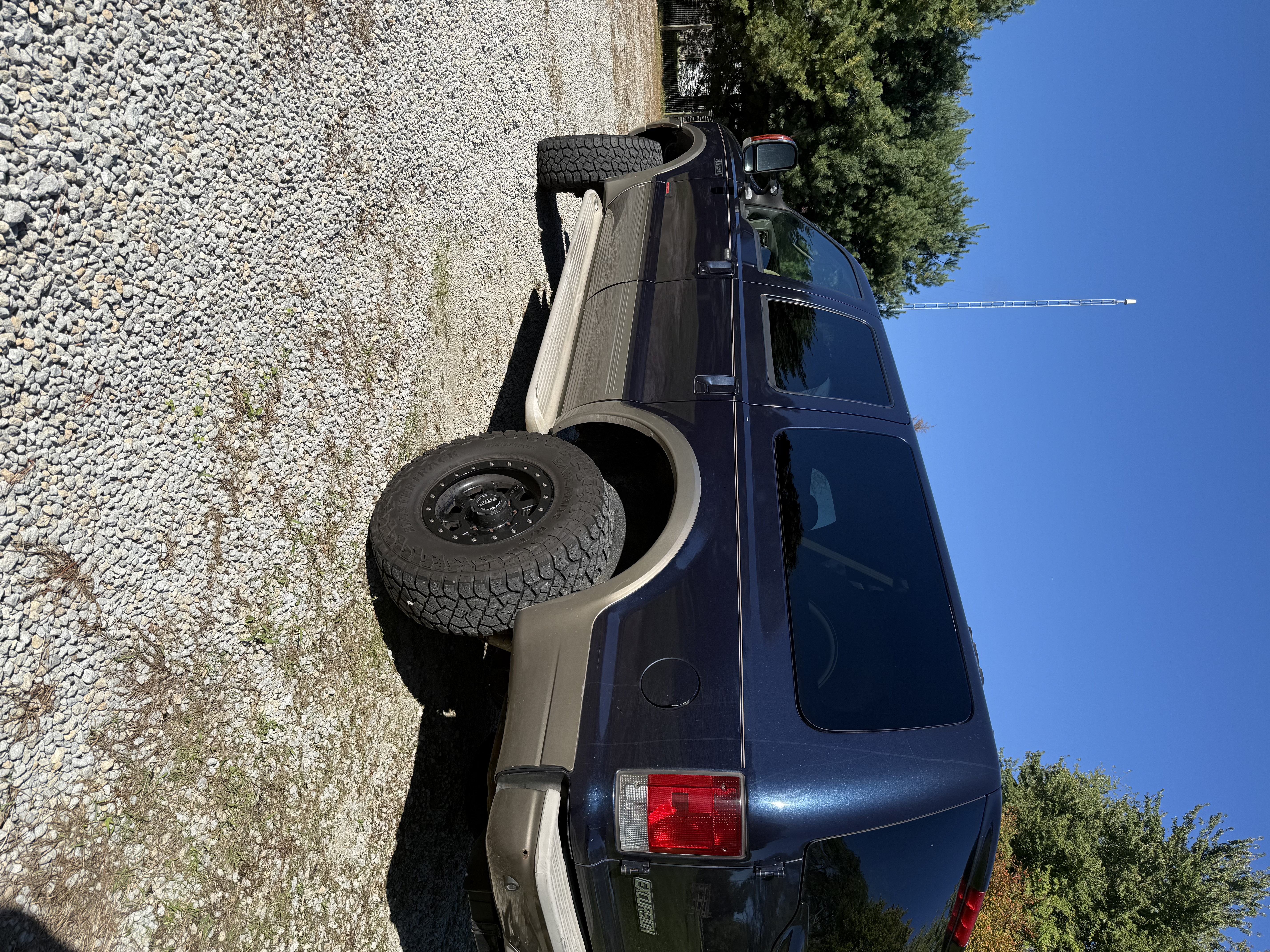 Used 2004 Ford Excursion Eddie Bauer AWD/4WD image 2