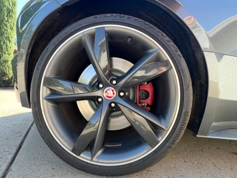 Used 2018 Jaguar F-TYPE R image 25