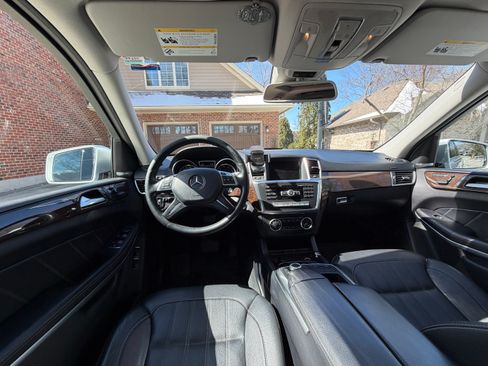 Used 2014 Mercedes-Benz GL 450 4MATIC image 8