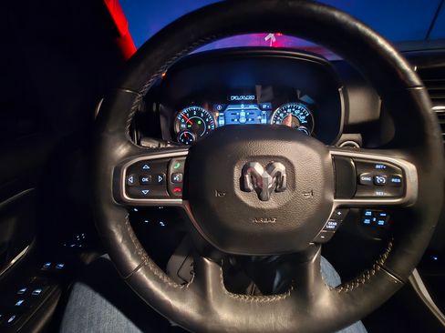 Used 2019 RAM 1500 Big Horn image 13