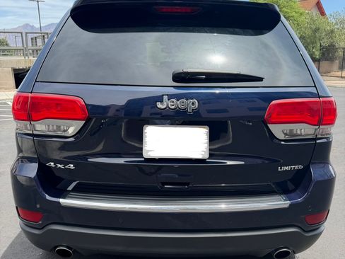 Used 2018 Jeep Grand Cherokee Limited AWD/4WD image 5
