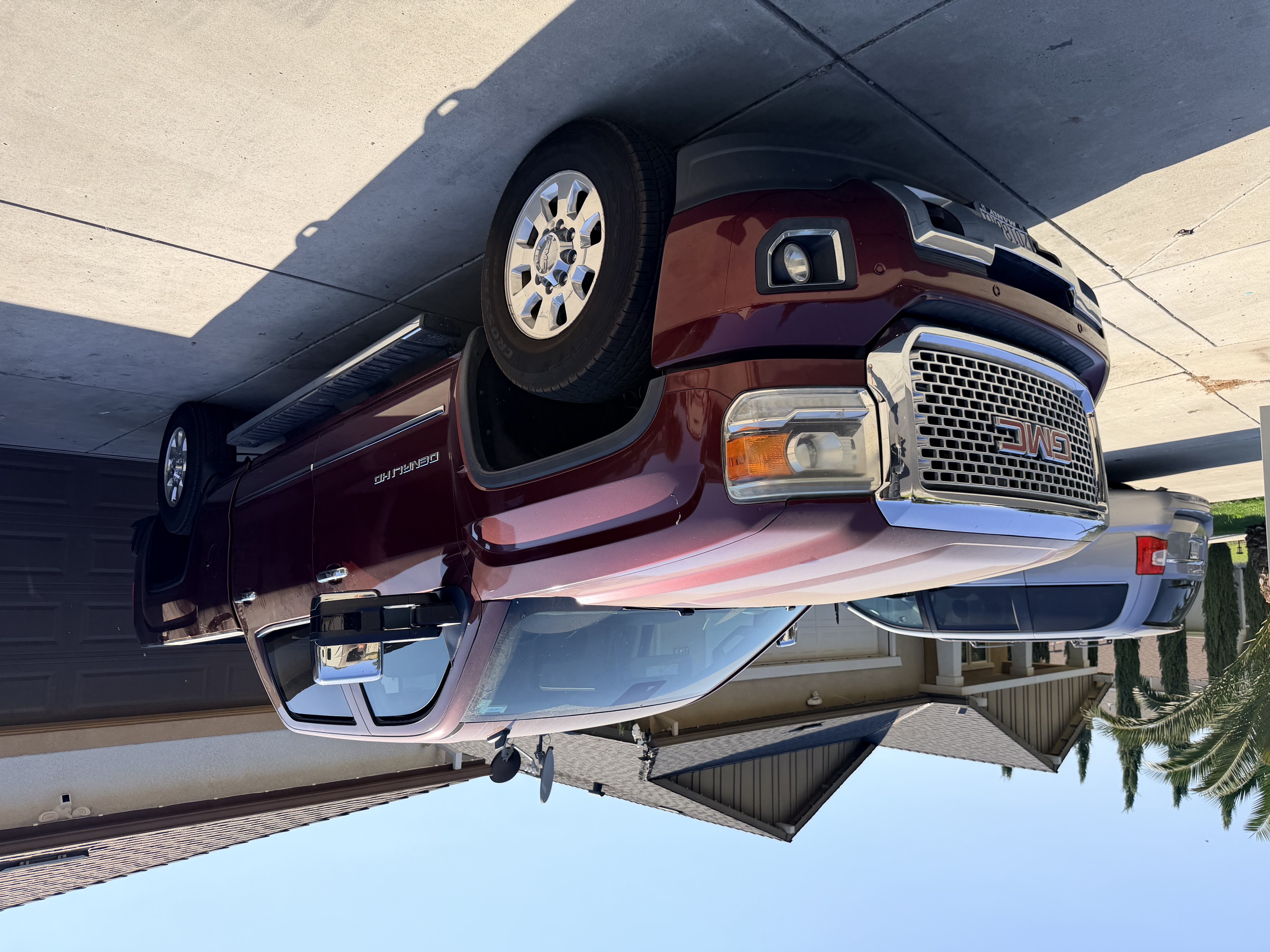 Used 2015 GMC Sierra 2500 Denali w/ Driver Alert Package RWD image 1