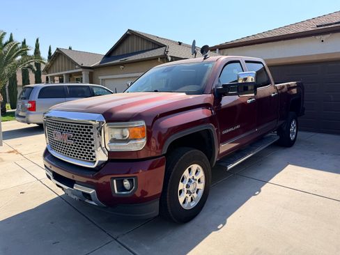 Used 2015 GMC Sierra 2500 Denali w/ Driver Alert Package RWD image 1