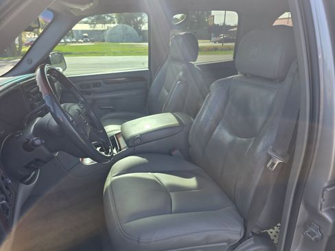 Used 2006 Cadillac Escalade ESV AWD image 6