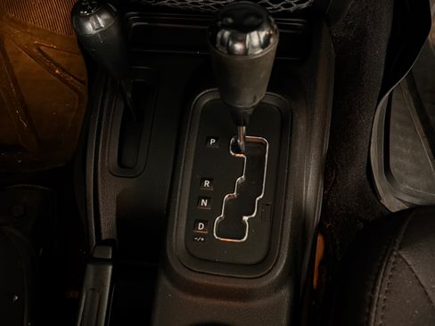 Used 2014 Jeep Wrangler Unlimited Sport AWD/4WD image 9