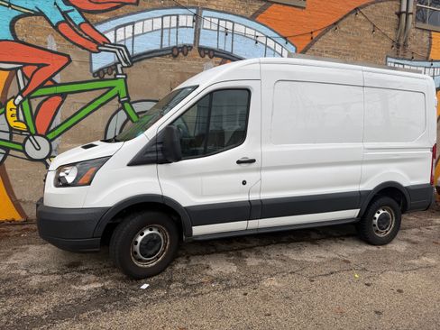 Used 2018 Ford Transit 250 130 Medium Roof image 1
