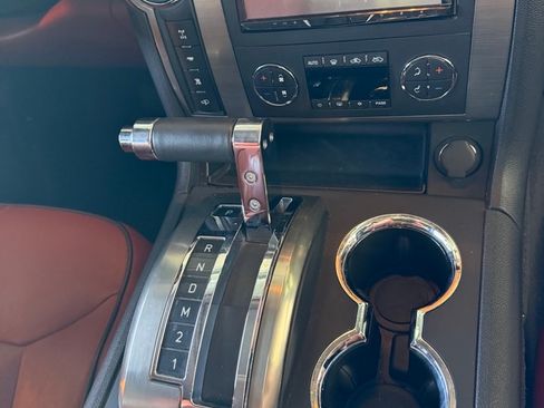 Used 2008 HUMMER H2 SUT image 10