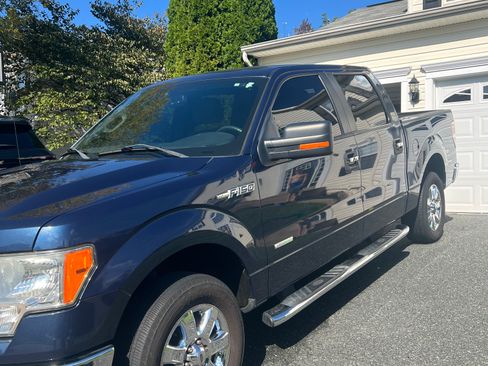 Used 2013 Ford F150 XLT w/ Luxury Equipment Group image 2