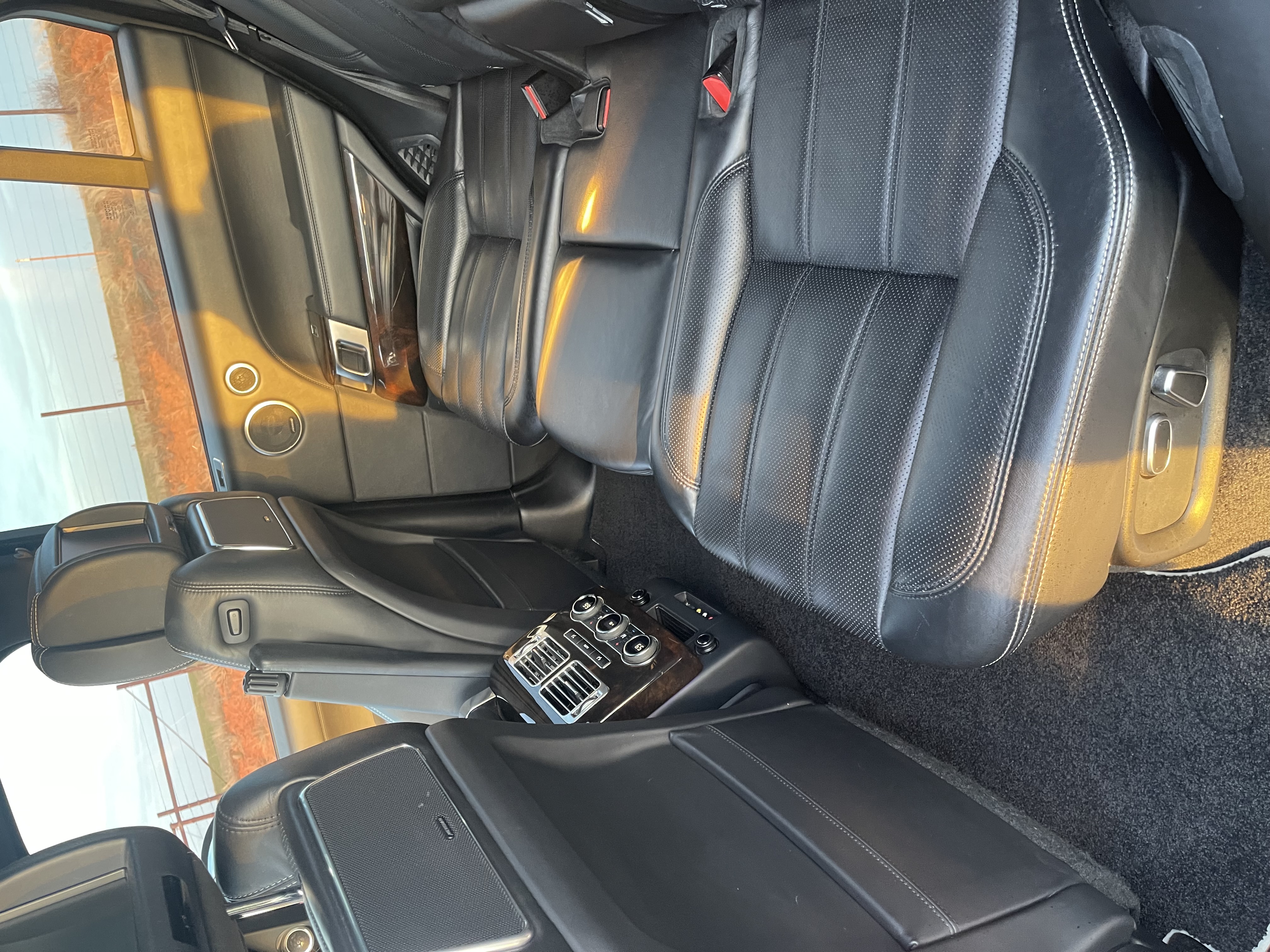 Used 2015 Land Rover Range Rover Autobiography AWD/4WD image 14