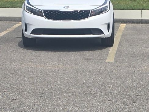 Used 2018 Kia Forte LX w/ LX Popular Package image 1