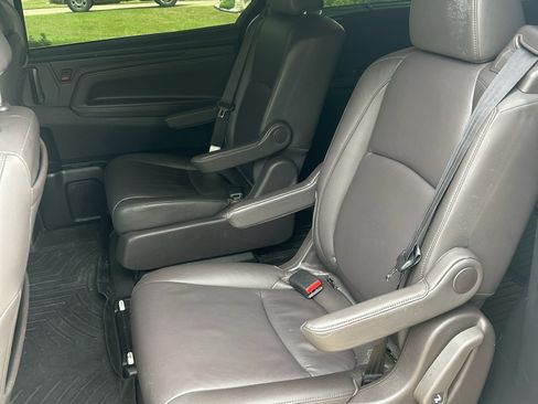 Used 2018 Honda Odyssey Elite image 9