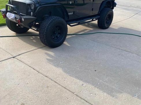 Used 2008 Jeep Wrangler Unlimited Sahara w/ Dual Top Group image 8