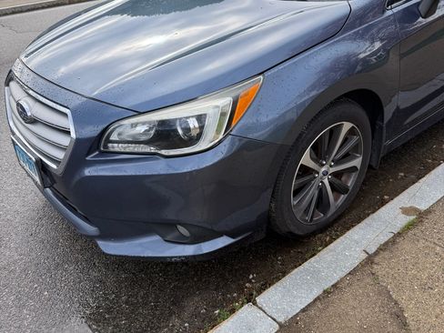 Used 2015 Subaru Legacy 2.5i Limited AWD/4WD image 2