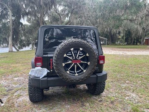 Used 2017 Jeep Wrangler Sport w/ Quick Order Package 23S image 12