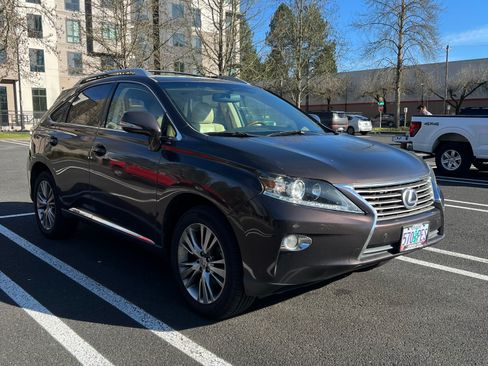 Used 2013 Lexus RX 450h AWD w/ Navigation Pkg image 2
