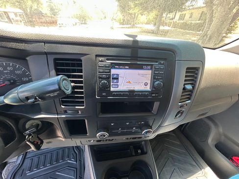 Used 2014 Nissan NV 3500 SV w/ Technology Package RWD image 6