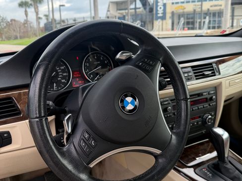 Used 2009 BMW 328i Convertible image 8