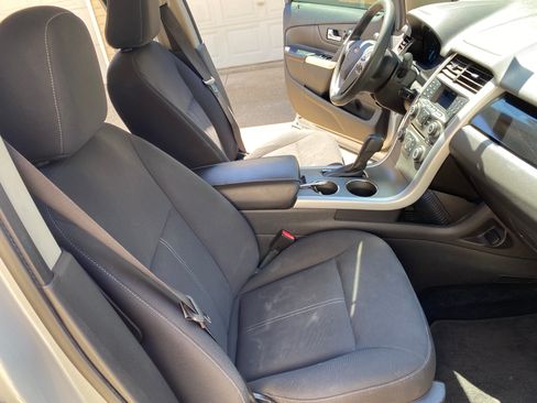 Used 2011 Ford Edge SE w/ 101A Rapid Spec Order Code image 17