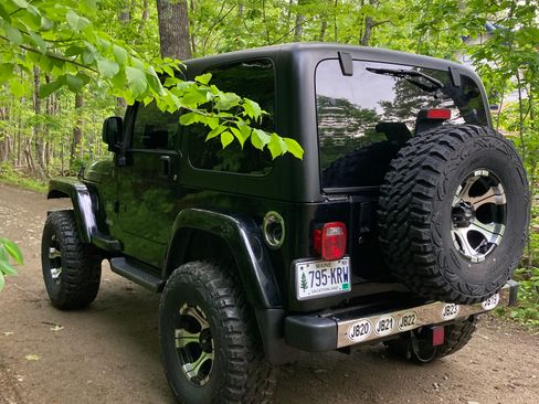 Used 2004 Jeep Wrangler Sahara w/ Dual Top Group AWD/4WD image 5