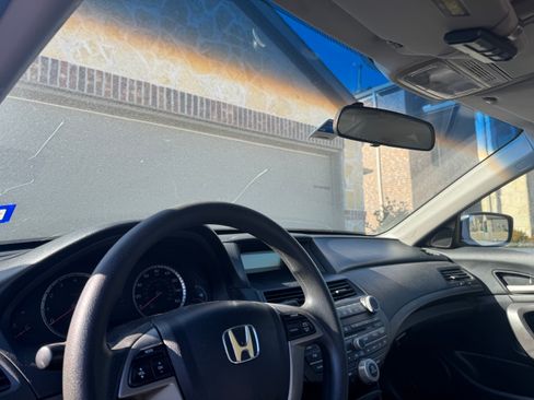 Used 2010 Honda Accord LX-S image 2