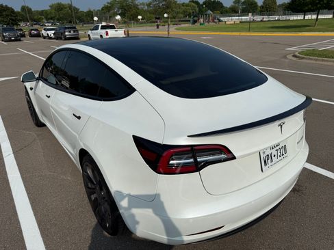 Used 2022 Tesla Model 3 Performance AWD/4WD image 4