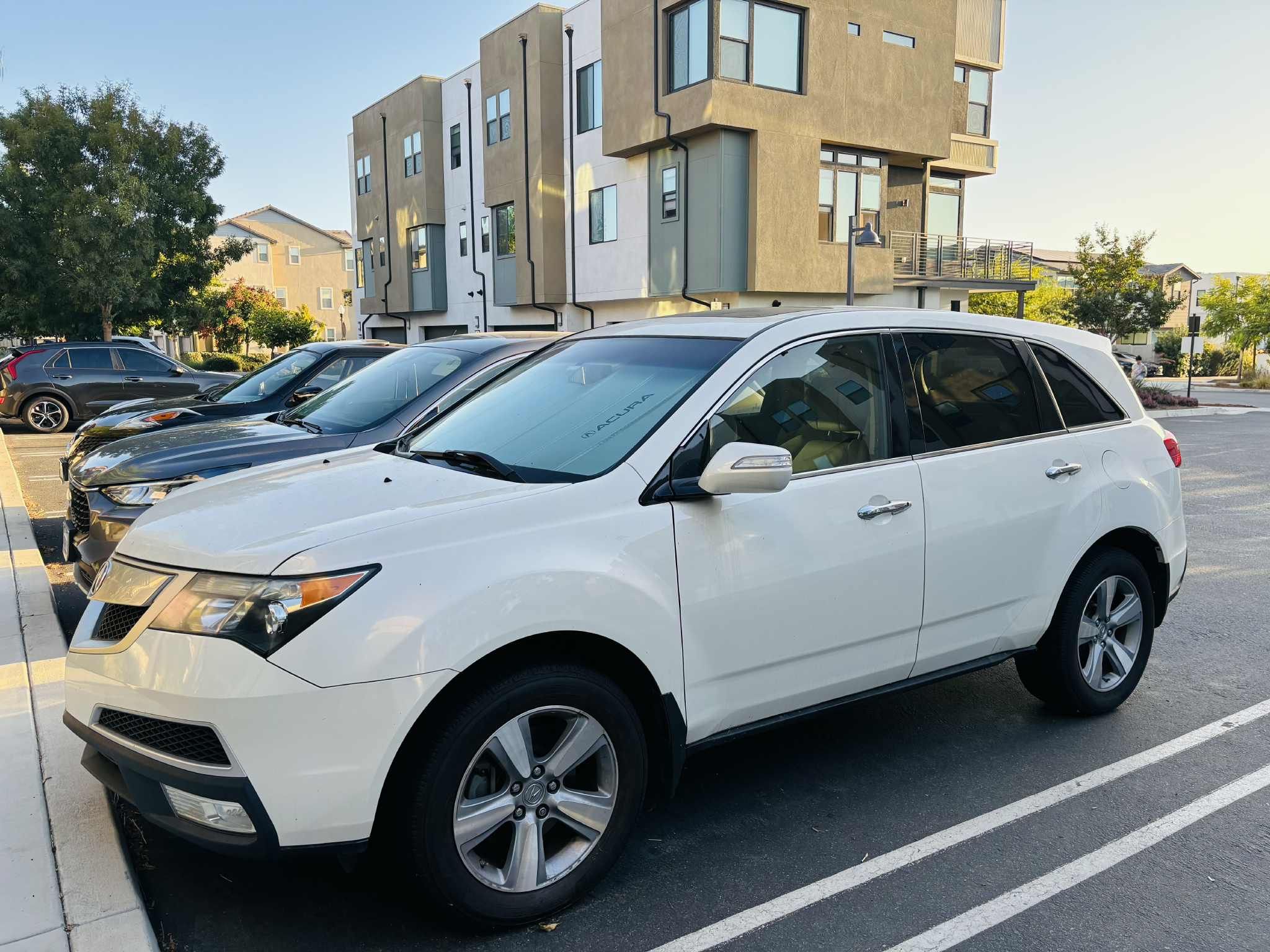 Used 2013 Acura MDX AWD/4WD image 1