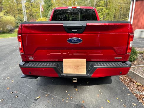 Used 2020 Ford F150 XLT w/ Equipment Group 302A Luxury AWD/4WD image 10