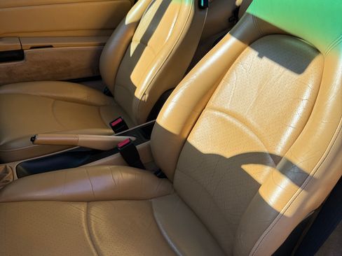 Used 1996 Porsche 911 GT3 RS image 12