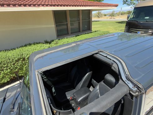 Used 2016 Jeep Wrangler Unlimited Sport w/ Quick Order Package 24S AWD/4WD image 15