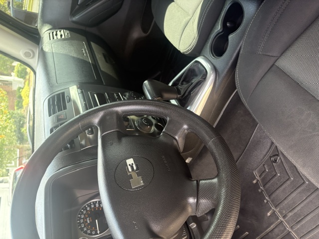 Used 2009 HUMMER H3T AWD/4WD image 14
