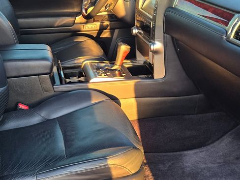 Used 2010 Lexus GX 460 image 18