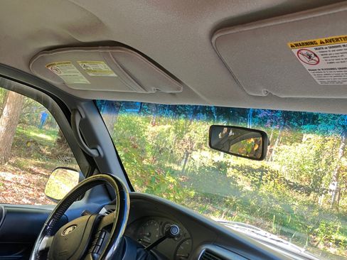 Used 2004 Ford Ranger XLT image 11