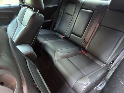 Used 2023 Dodge Challenger SXT w/ Plus Package image 15