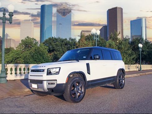 Used 2021 Land Rover Defender 110 SE image 9