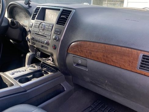 Used 2011 Nissan Armada Platinum image 19