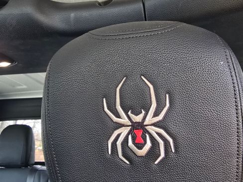 Used 2023 Jeep Gladiator Sport image 13