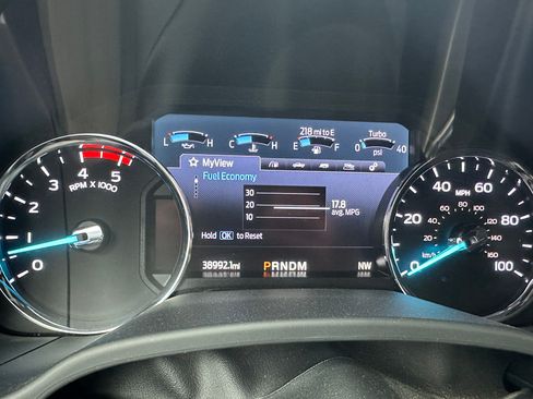 Used 2022 Ford F350 Platinum image 6