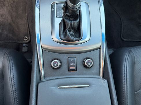 Used 2013 INFINITI G37 x Sedan w/ Premium Pkg AWD/4WD image 19