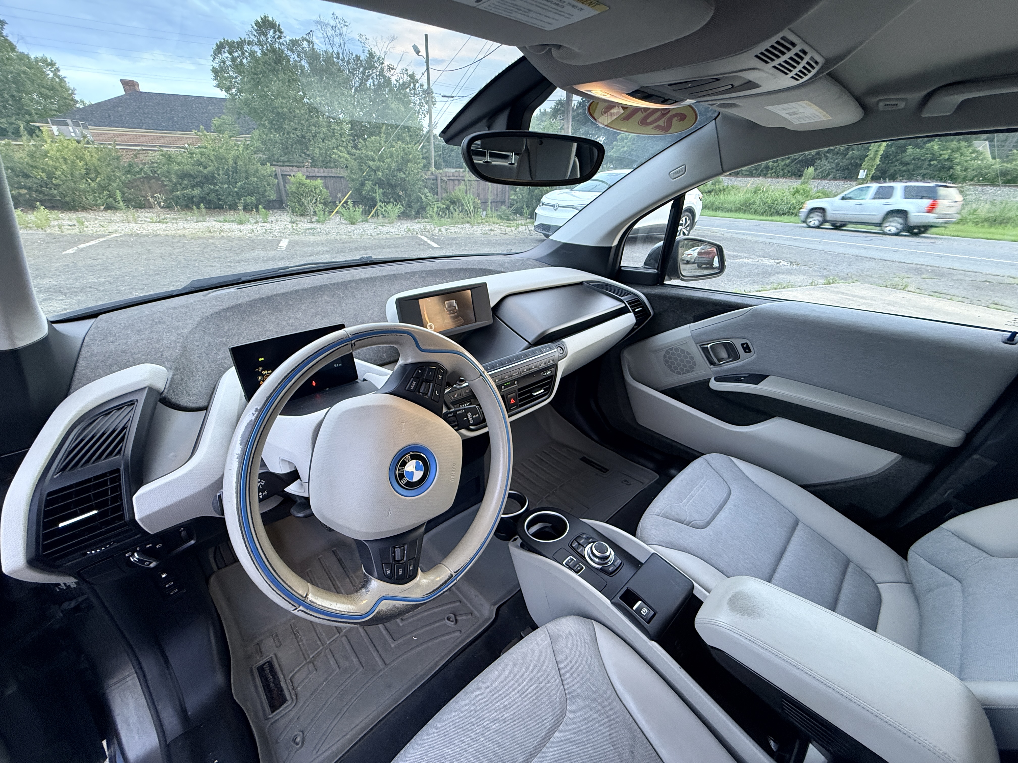 Used 2015 BMW i3 w/ Range Extender RWD image 13