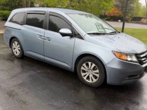 Used 2014 Honda Odyssey EX image 1