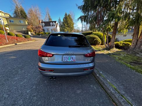 Used 2016 Audi Q3 2.0T Premium Plus w/ Technology Package image 2