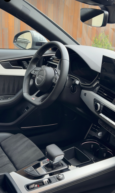 Used 2020 Audi A4 2.0T Prestige AWD/4WD image 28