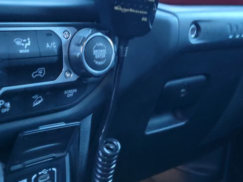 Used 2018 Jeep Wrangler Unlimited Rubicon image 20