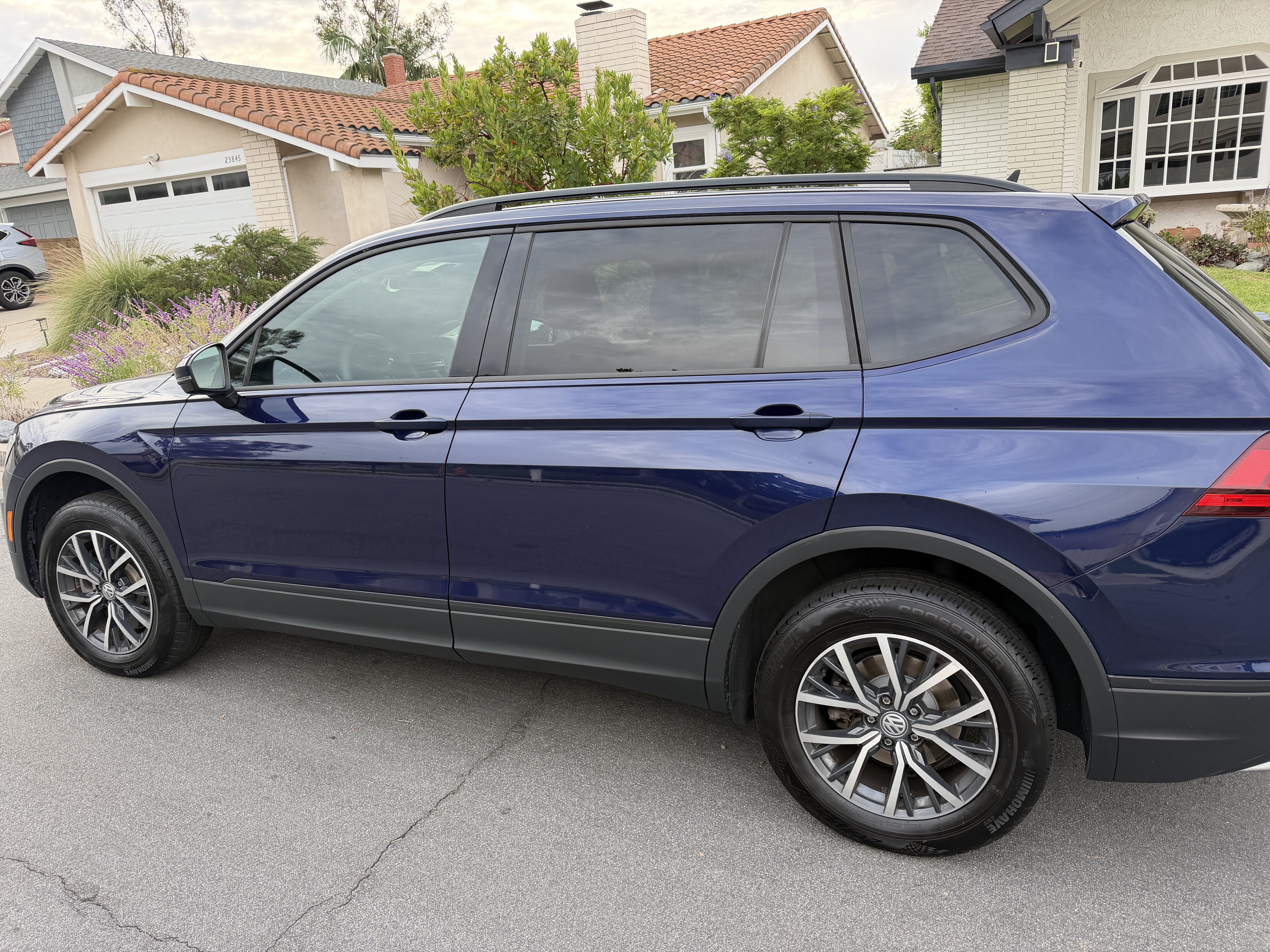 Used 2021 Volkswagen Tiguan S AWD/4WD image 4